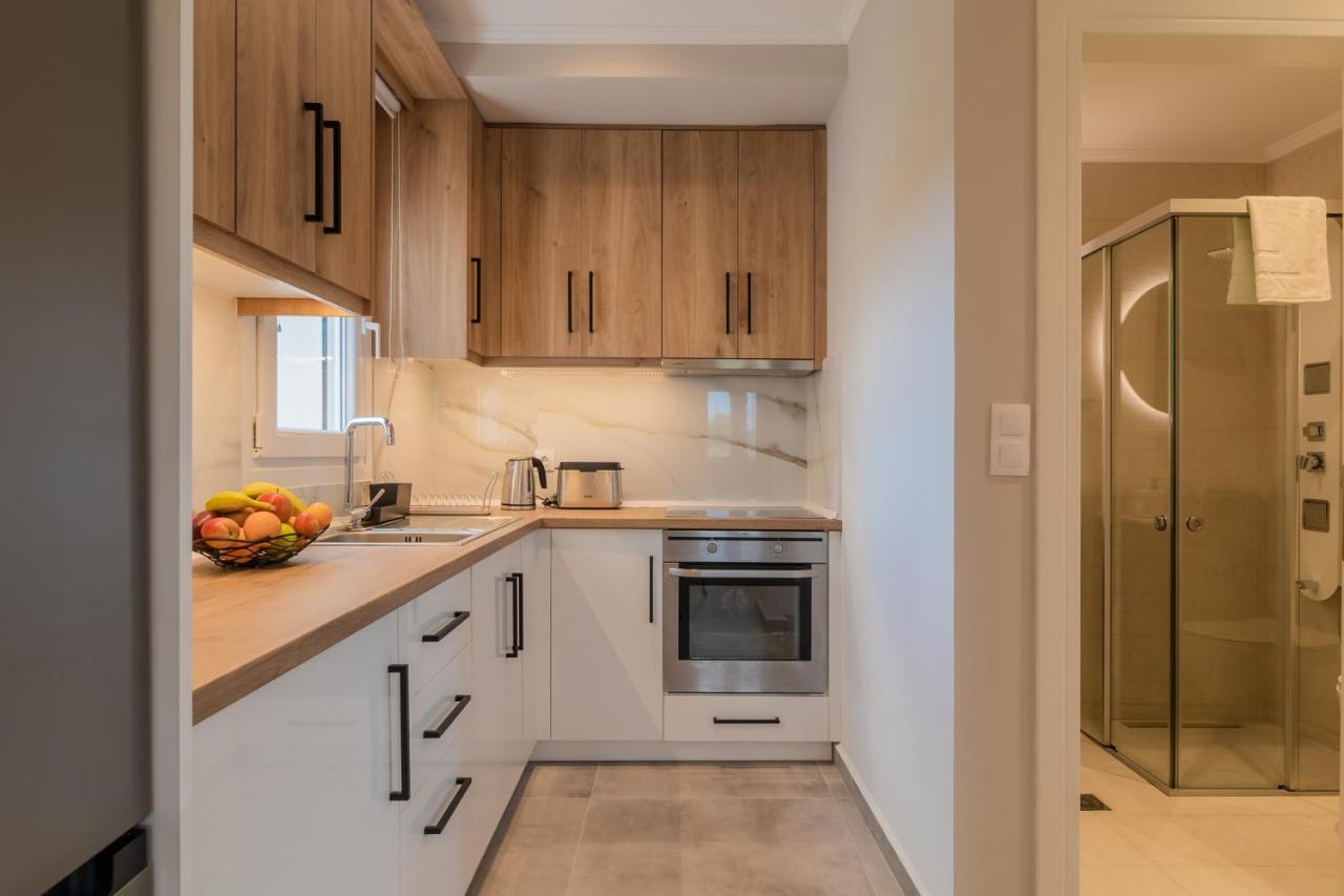 Melena Premium Suites Roda  Luaran gambar