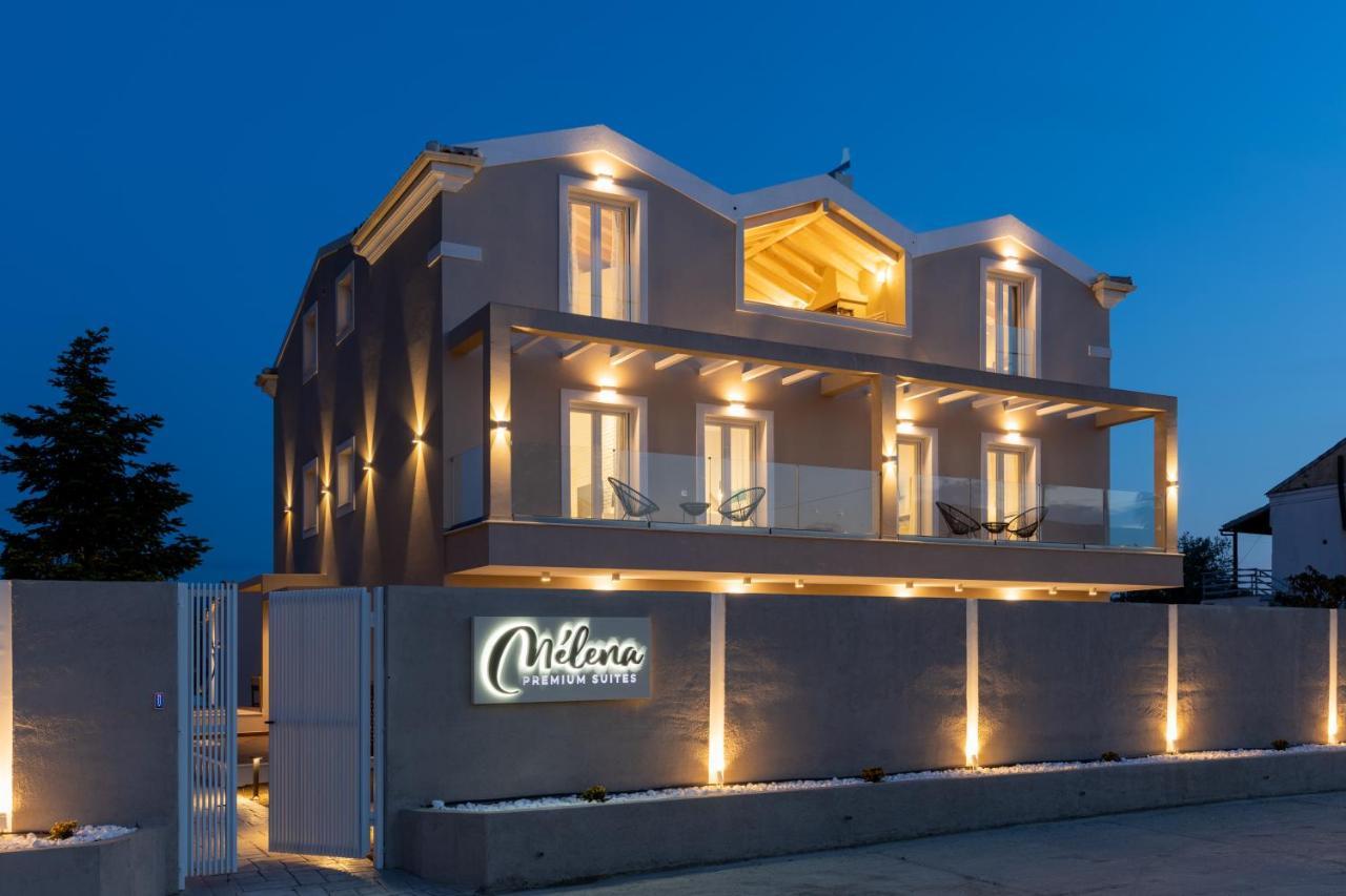 Melena Premium Suites Roda  Luaran gambar