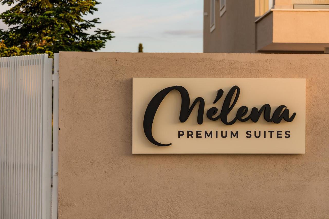 Melena Premium Suites Roda  Luaran gambar
